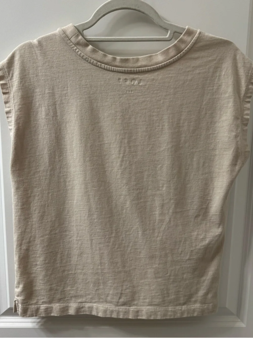 LOFT T-Shirt - Picture 2 of 4